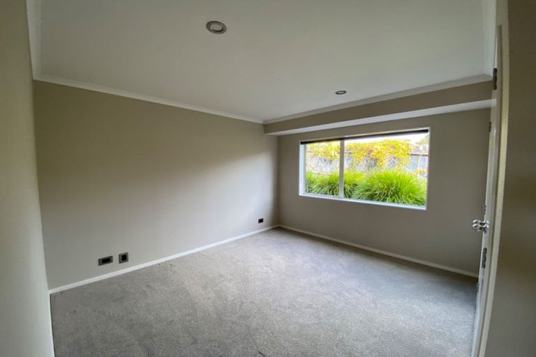Photo of property in 8 Moycullien Lane, East Tamaki Heights, Auckland, 2016