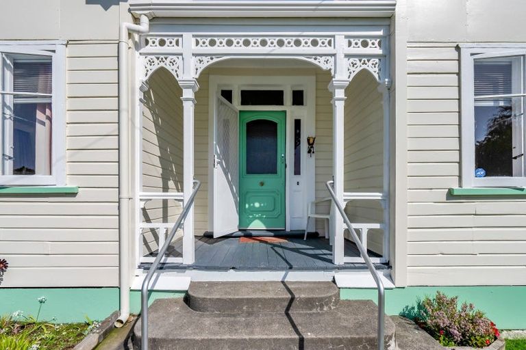 Photo of property in 35 Cracroft Street, Waitara, 4320