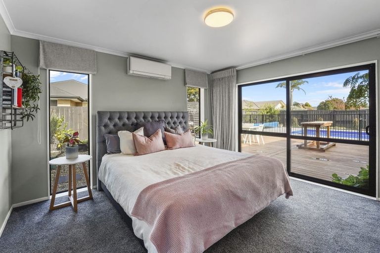 Photo of property in 28 Madison Street, Cambridge, 3434