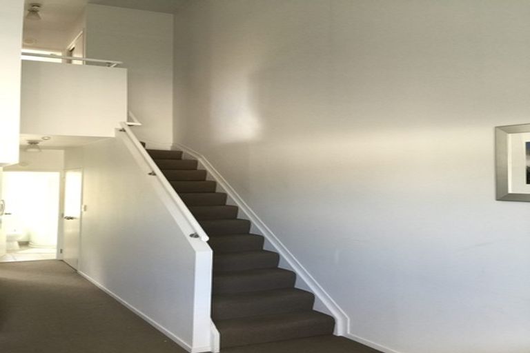 Photo of property in The Nautilus Apartments, 5b/18 Hobson Street, Auckland Central, Auckland, 1010