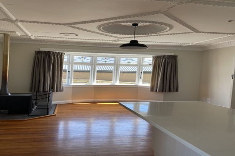 Photo of property in 330b Carrington Street, Vogeltown, New Plymouth, 4310