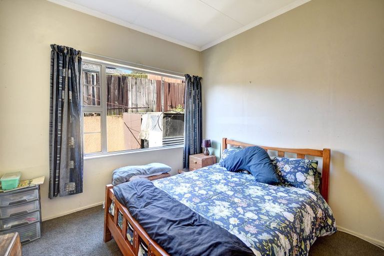 Photo of property in 2 Edinburgh Street, Green Island, Dunedin, 9018