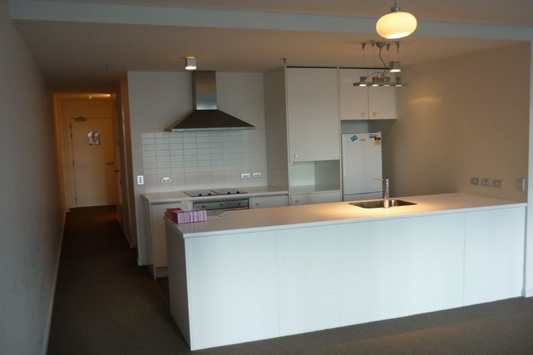 Photo of property in Montreaux Apartments, 2d/164 The Terrace, Wellington Central, Wellington, 6011