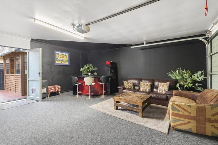 Photo of property in 61a Kayes Road, Pukekohe, 2120