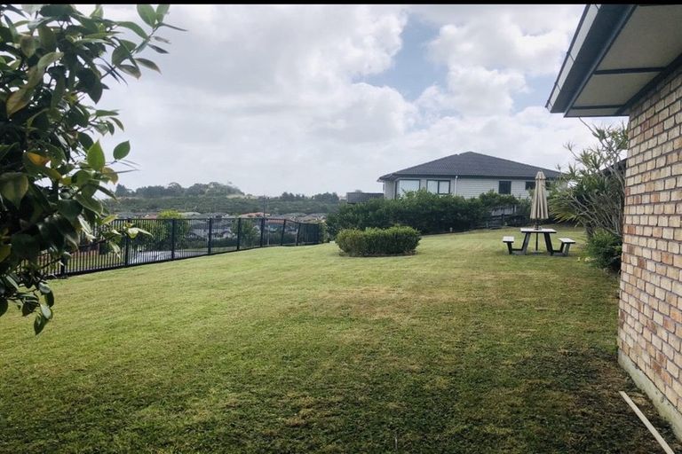 Photo of property in 11 Travis View Drive, Fairview Heights, Auckland, 0632