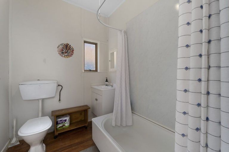 Photo of property in 22 Findlay Street, National Park, Owhango, 3989