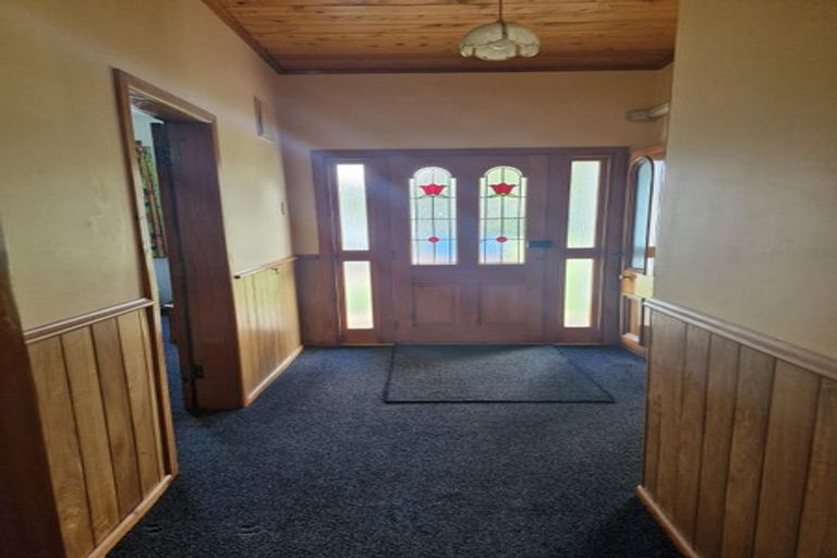 Photo of property in 100 Conway Road, Eltham, 4322