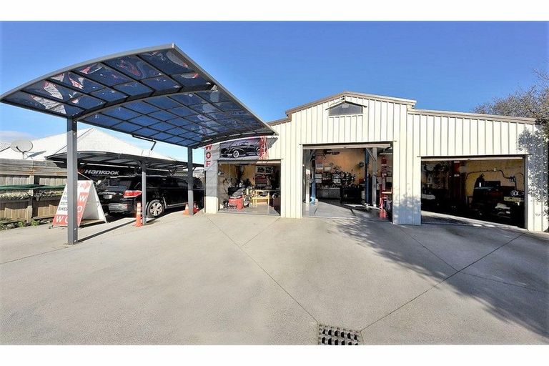 Photo of property in 179 Langdons Road, Northcote, Christchurch, 8052