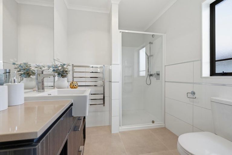 Photo of property in 30 Mackay Drive, Greenhithe, Auckland, 0632