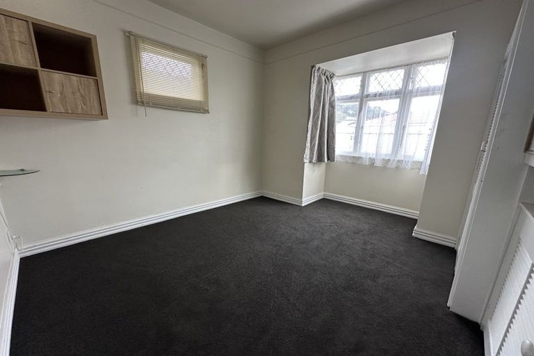 Photo of property in 11 Toru Street, Lyall Bay, Wellington, 6022
