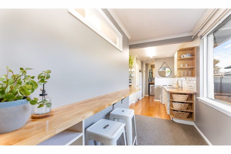 Photo of property in 2 Lomond Place, Woolston, Christchurch, 8062