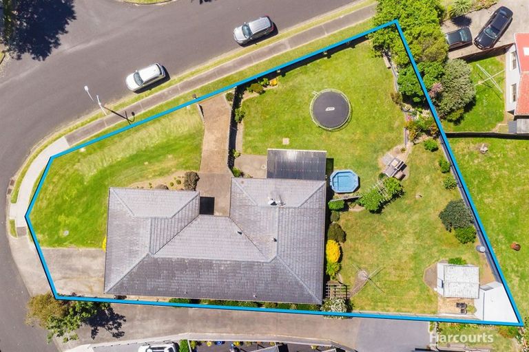 Photo of property in 3 Harbour Crest Drive, Waiuku, 2123