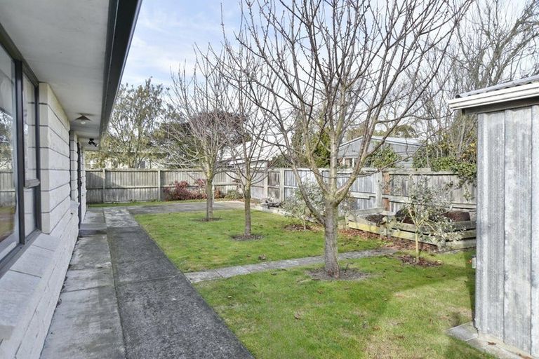 Photo of property in 23 Mackworth Street, Woolston, Christchurch, 8062