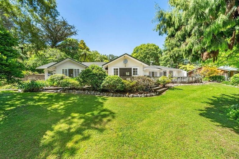 Photo of property in 23 Crest Road, Akatarawa, Upper Hutt, 5372