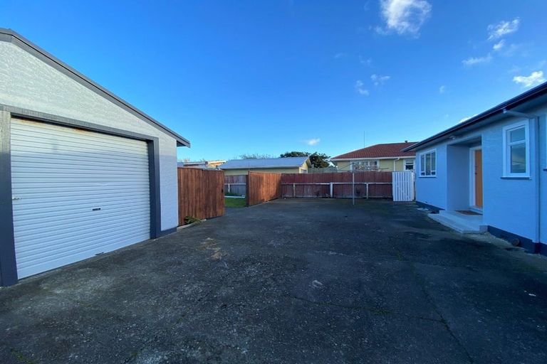 Photo of property in 8 Taupata Street, Castlecliff, Whanganui, 4501