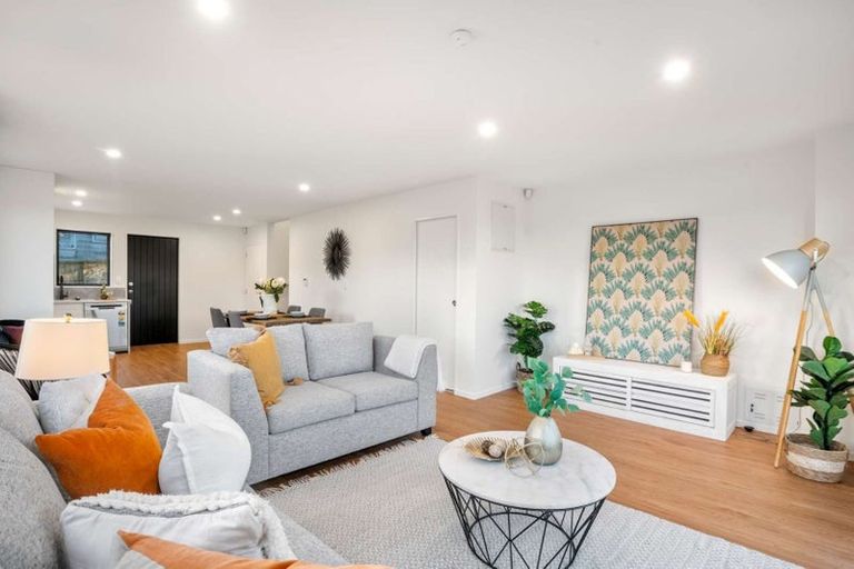 Photo of property in 1b Bellville Drive, Clendon Park, Auckland, 2103