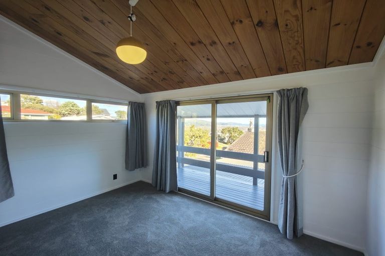 Photo of property in 75 Major Drive, Kelson, Lower Hutt, 5010