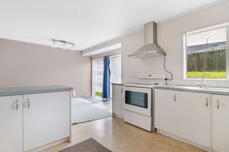 Photo of property in 6 Skelton Avenue, Randwick Park, Auckland, 2105