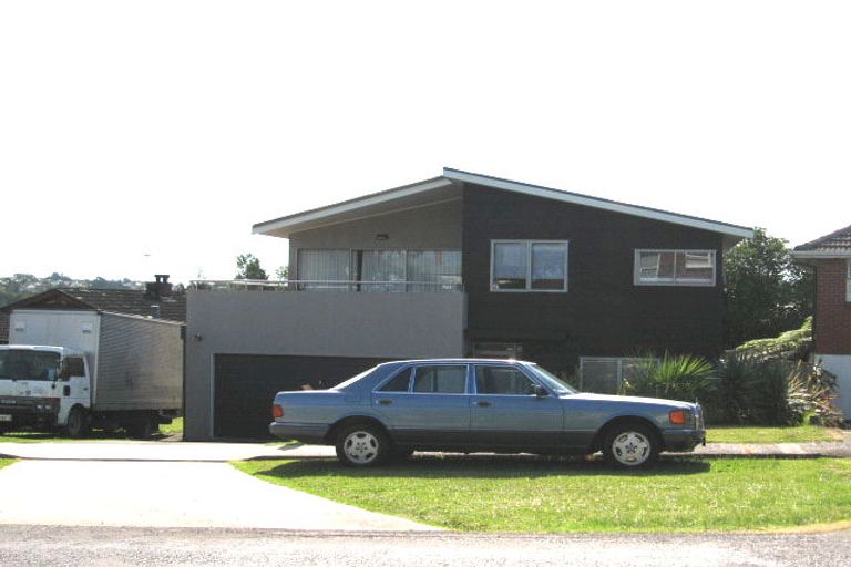 Photo of property in 2/37 Exmouth Road, Northcote, Auckland, 0627