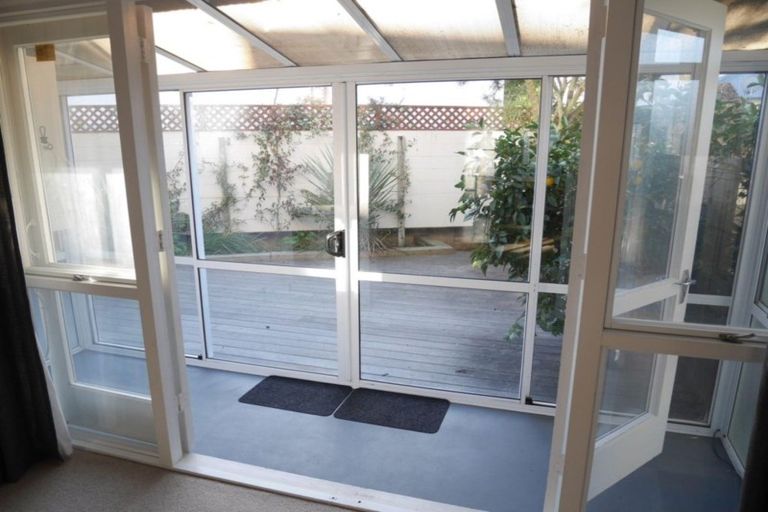 Photo of property in 2/15a Marriner Street, Sumner, Christchurch, 8081