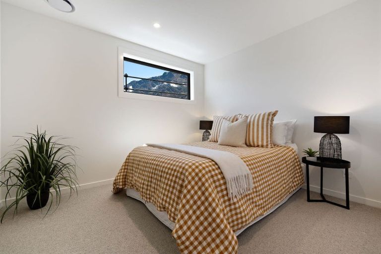 Photo of property in 24 Taurus Lane, Jacks Point, 9371