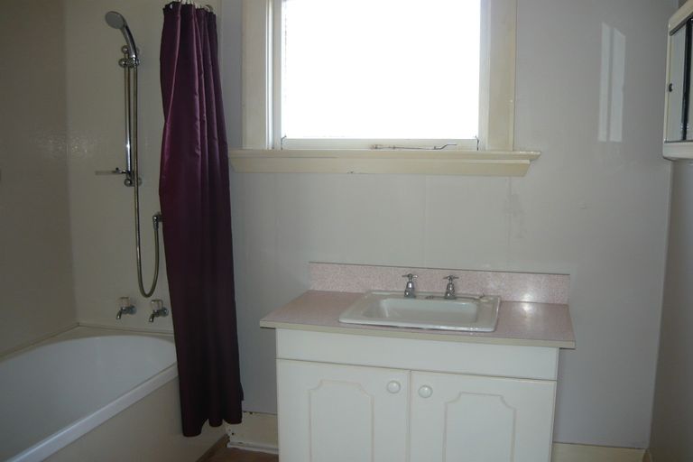 Photo of property in 67 Rhodes Street, Waimate, 7924