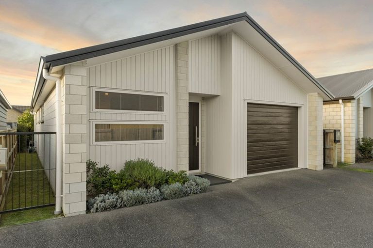 Photo of property in 11 Capstan Close, Pyes Pa, Tauranga, 3112