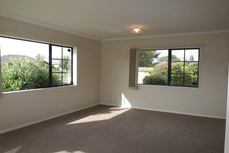 Photo of property in 108 Weggery Drive, Waikanae Beach, Waikanae, 5036