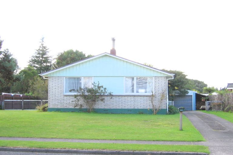 Photo of property in 35 Pohutukawa Drive, Tokoroa, 3420