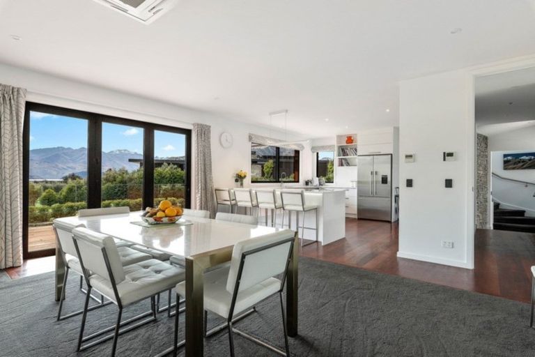 Photo of property in 314 Beacon Point Road, Wanaka, 9305