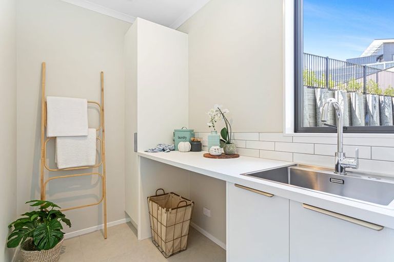 Photo of property in 31 Roundel Crescent, Whenuapai, Auckland, 0618