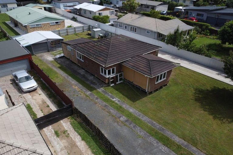 Photo of property in 28 Huia Avenue, Forest Lake, Hamilton, 3200