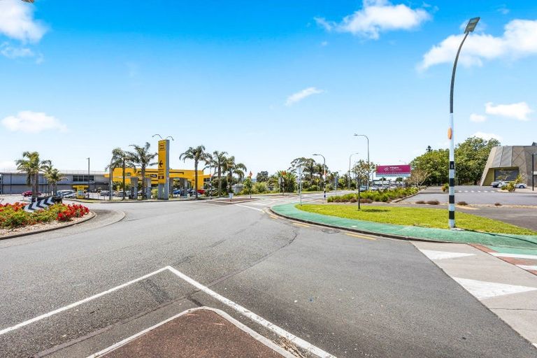 Photo of property in 58 Thomas Road, Mangere, Auckland, 2022