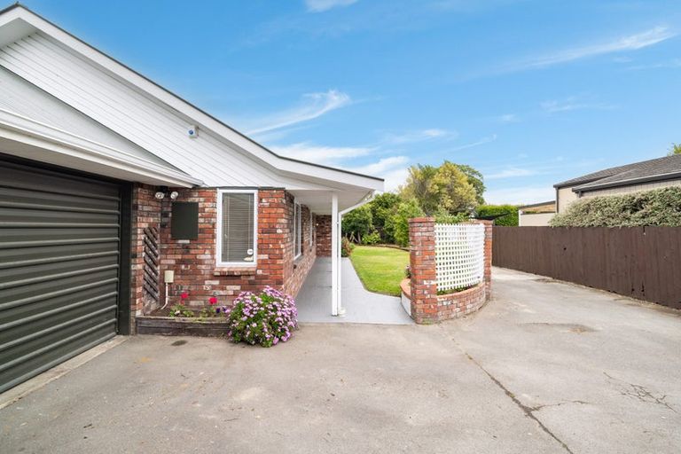 Photo of property in 21 Highsted Road, Bishopdale, Christchurch, 8053