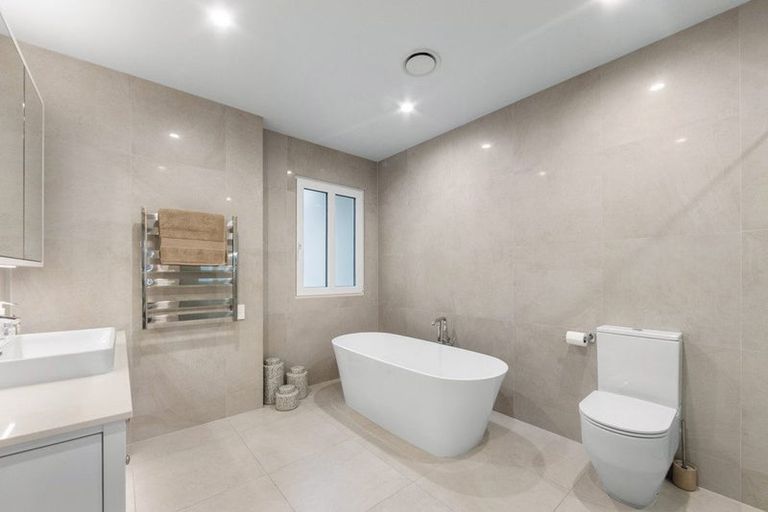 Photo of property in 14 John Britten Lane, Riccarton, Christchurch, 8011