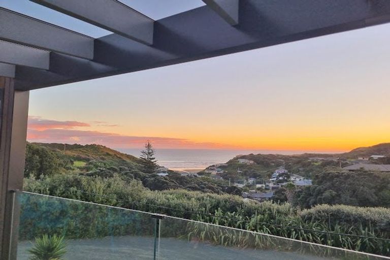Photo of property in 31 Sea View Road, Baylys Beach, Dargaville, 0377