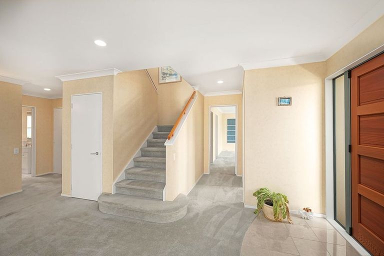 Photo of property in 2/2 Hobie Court, West Harbour, Auckland, 0618