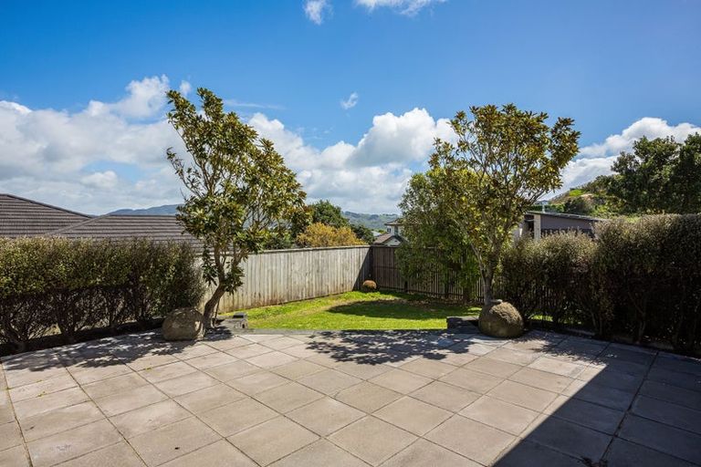 Photo of property in 2 Nelson Avenue, Aotea, Porirua, 5024
