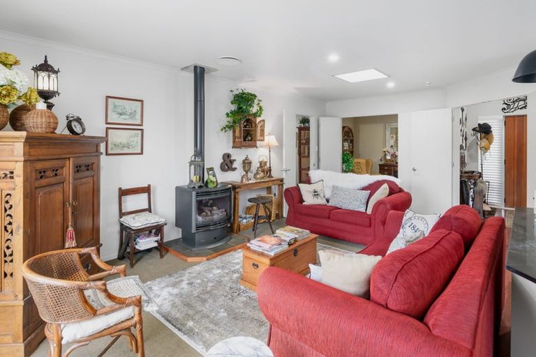 Photo of property in 10 Maccallum Court, Rototuna, Hamilton, 3210