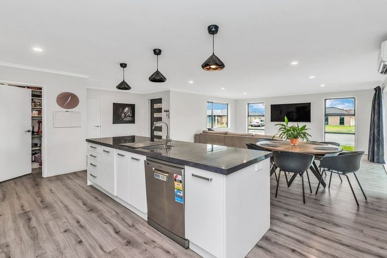 Photo of property in 6 Joy Place, Rolleston, 7614