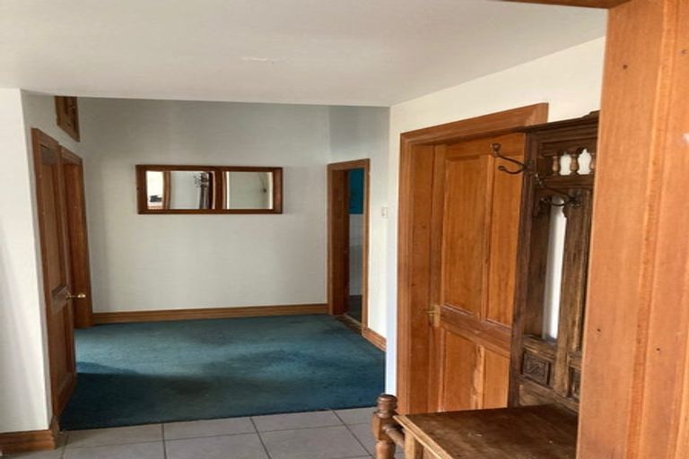 Photo of property in 12 Puriri Street, Eastbourne, Lower Hutt, 5013