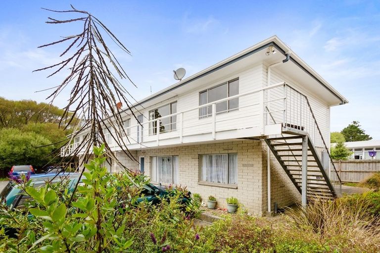 Photo of property in 4/12 Oxford Street, Tawa, Wellington, 5028