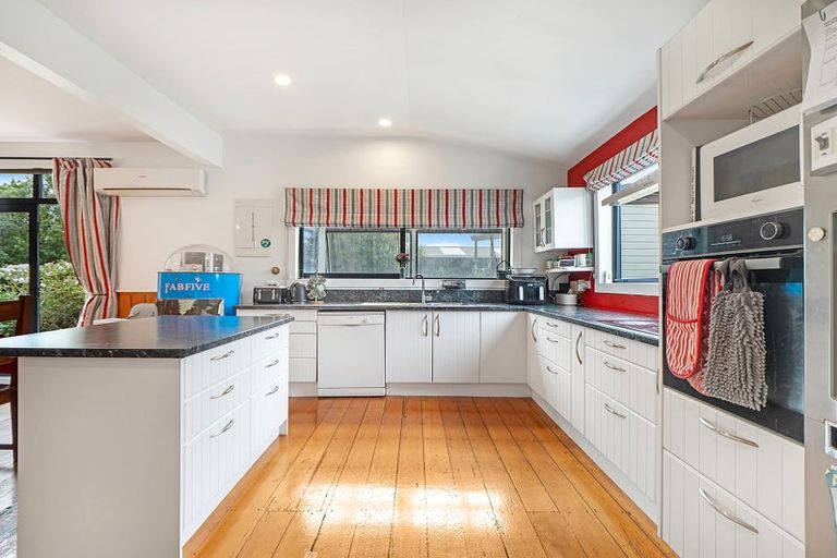 Photo of property in 297 Lake Terrace Road, Shirley, Christchurch, 8061