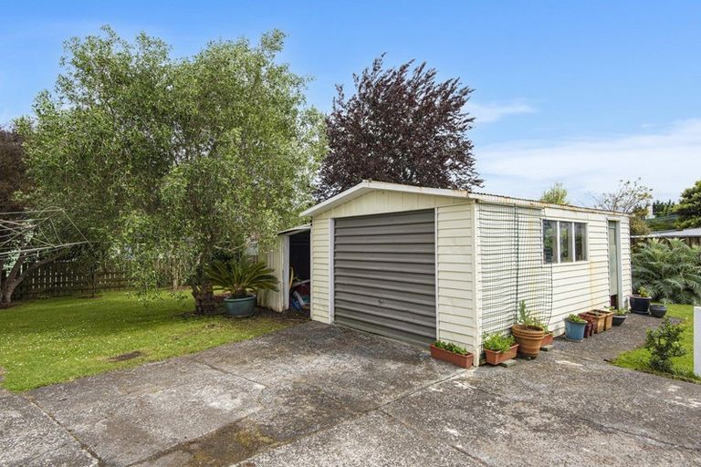 Photo of property in 16 George Street, Hikurangi, 0114