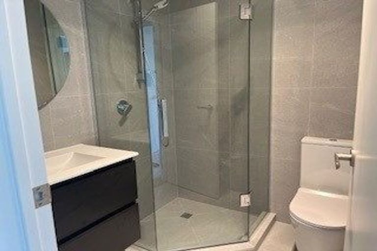 Photo of property in 29d Takapu Street, Henderson, Auckland, 0612