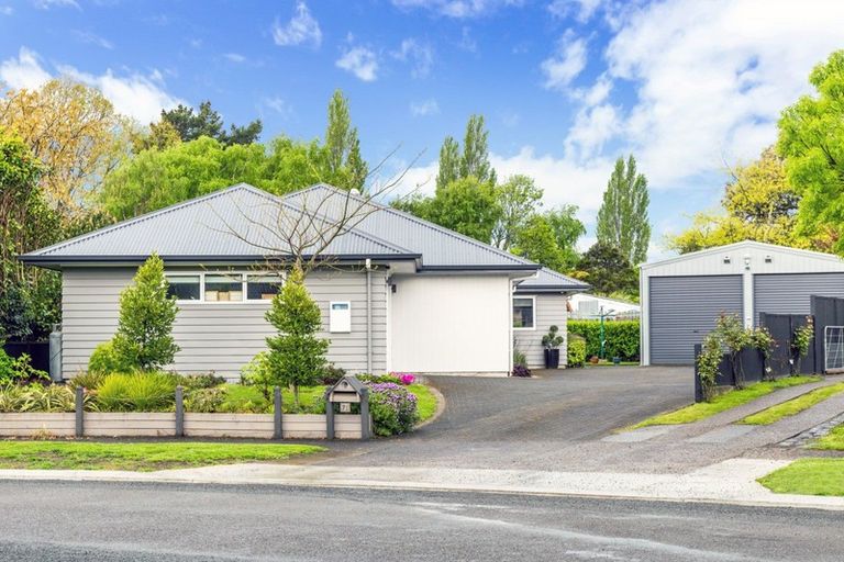 Photo of property in 71 Rangipoia Place, Turangi, 3334