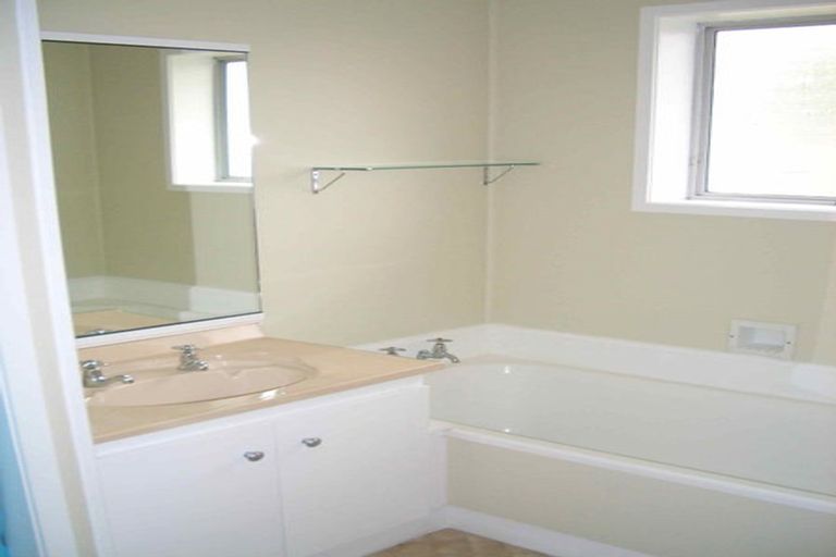 Photo of property in 3/21 Russell Road, Manurewa, Auckland, 2102