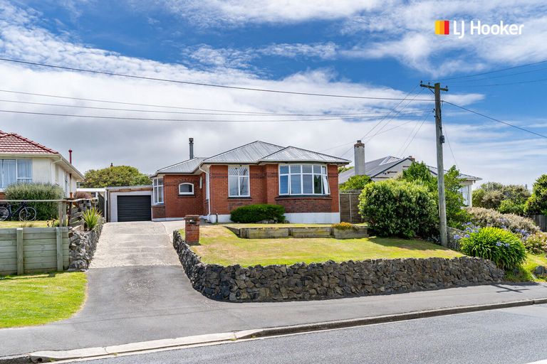 Photo of property in 135 Tomahawk Road, Andersons Bay, Dunedin, 9013