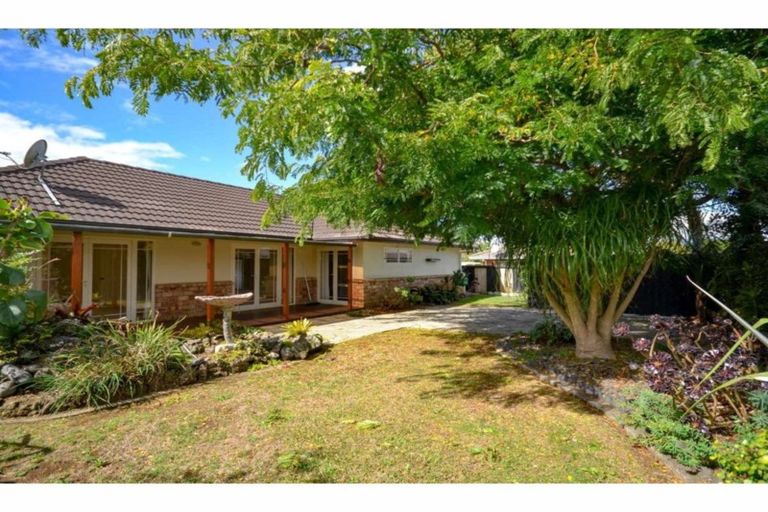 Photo of property in 42 Cannon Drive, Kerikeri, 0230