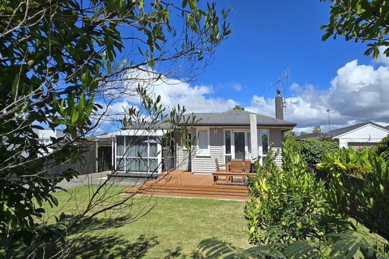 Photo of property in 11a Hinton Road, Taradale, Napier, 4112